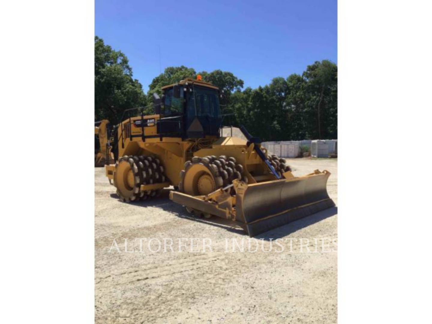 2015 Caterpillar 825K Compactor