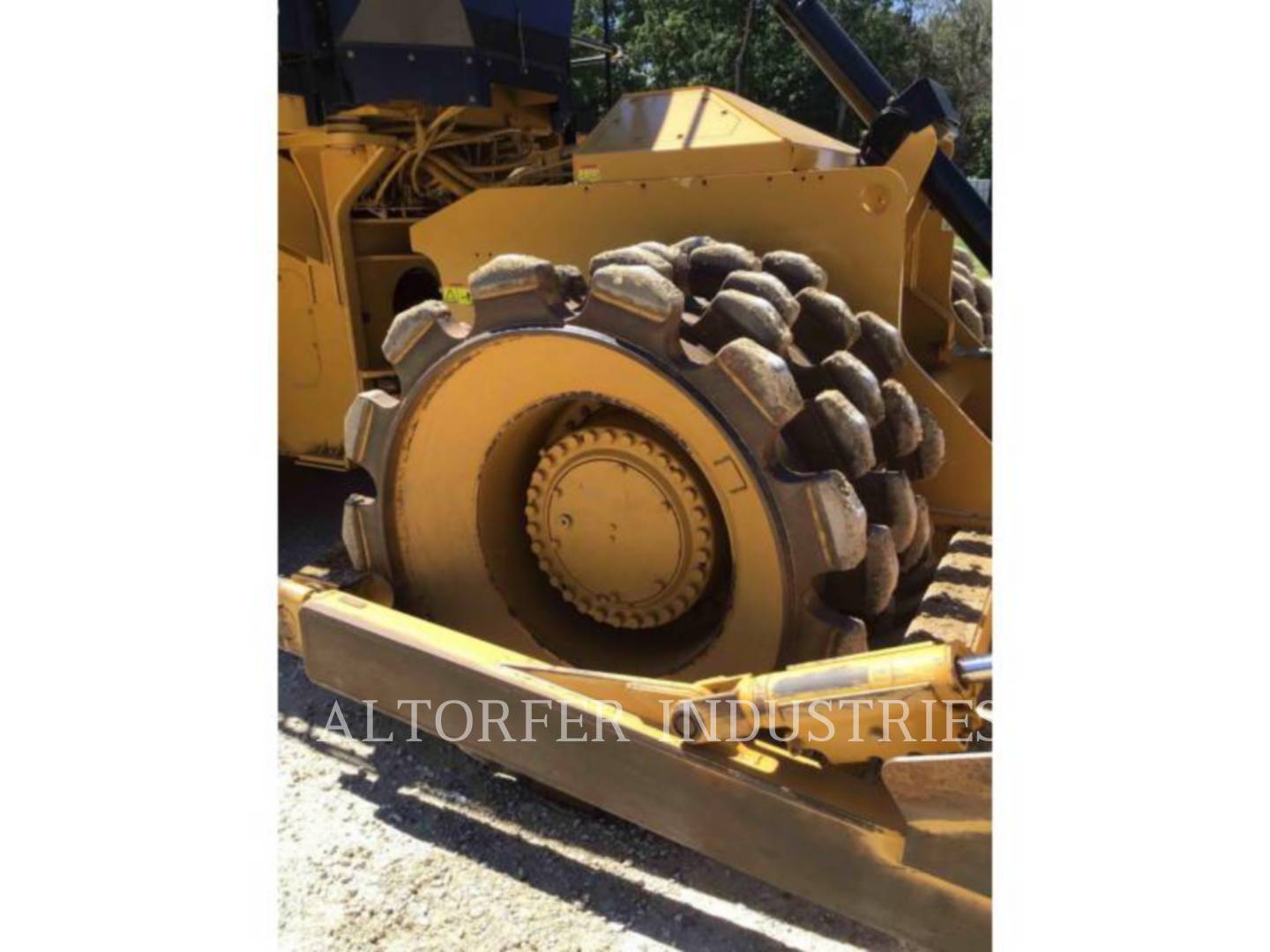 2015 Caterpillar 825K Compactor