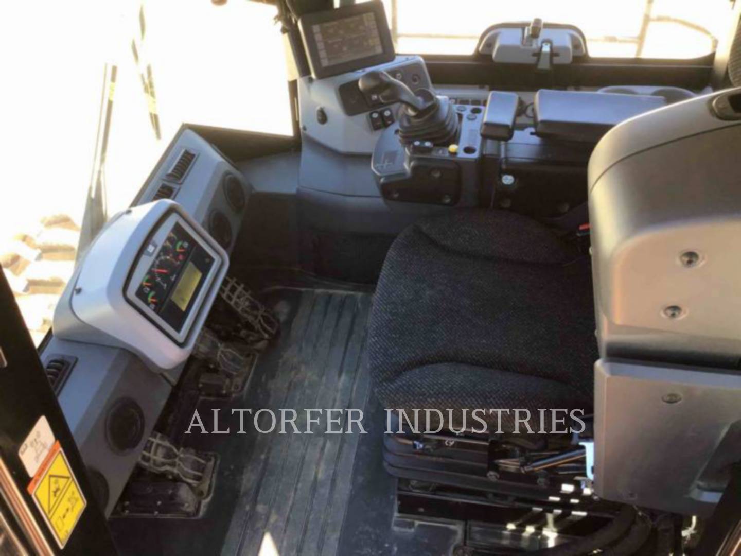 2015 Caterpillar 825K Compactor