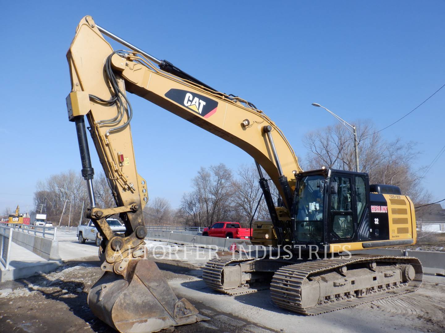 2015 Caterpillar 329FL Excavator