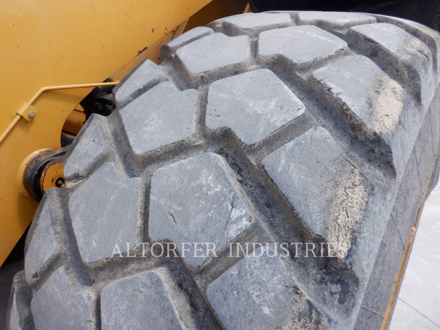 2017 Caterpillar 966M XE Wheel Loader