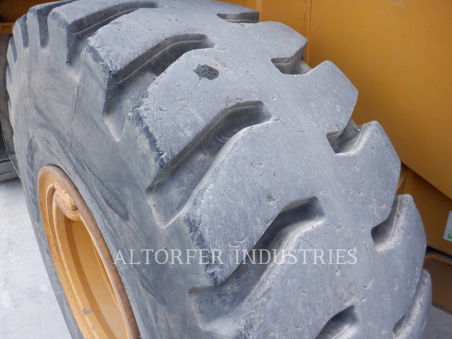 2015 Caterpillar 950M Wheel Loader