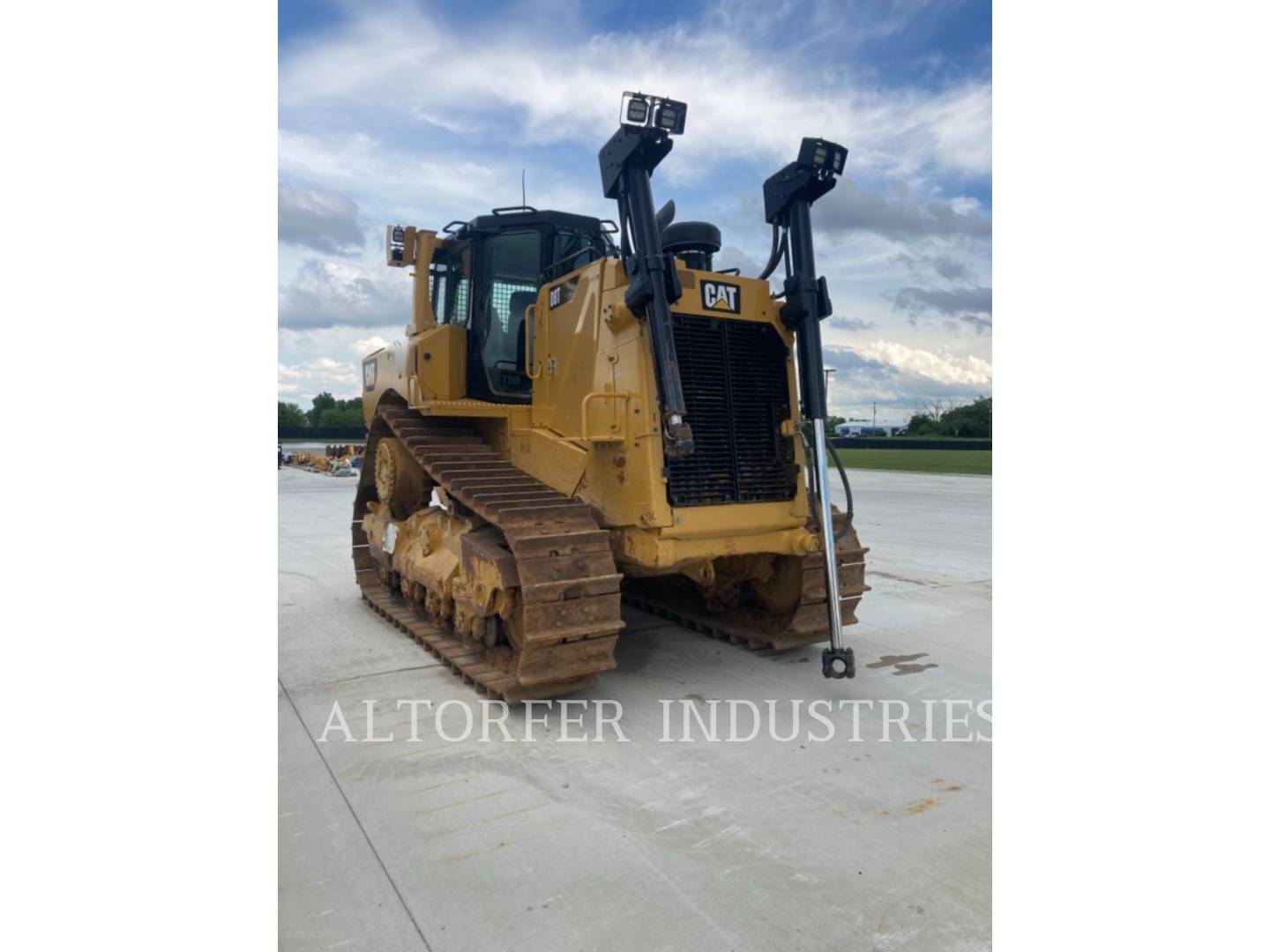 2017 Caterpillar D8T W Dozer