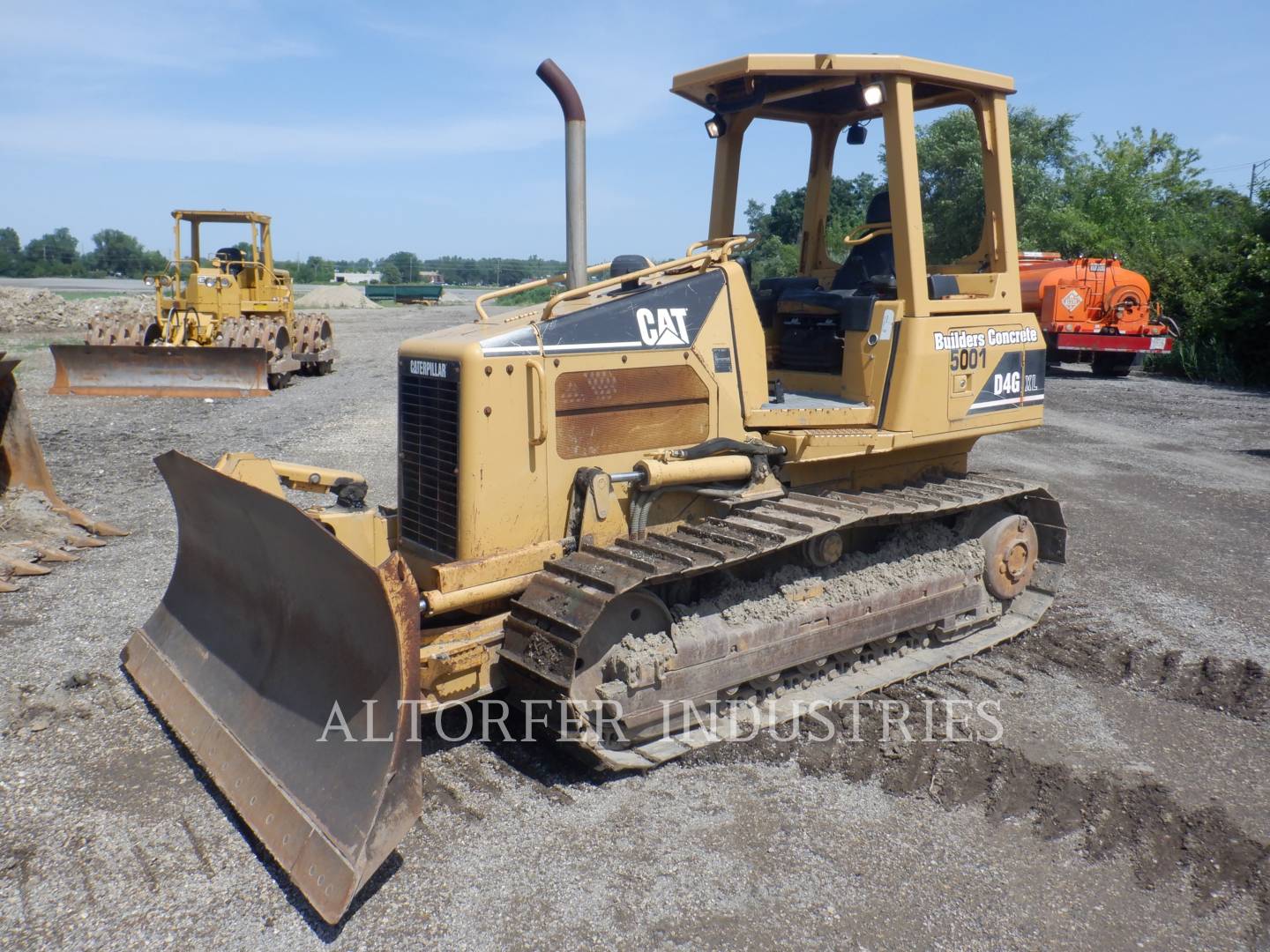 2002 Caterpillar D4G Dozer