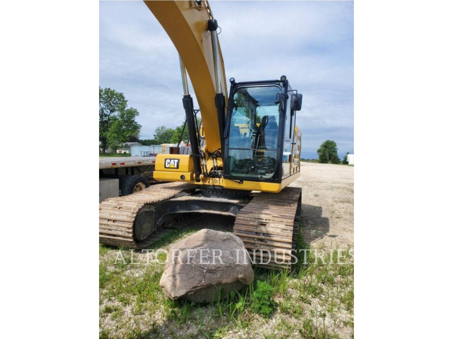 2019 Caterpillar 323-07 TH Excavator