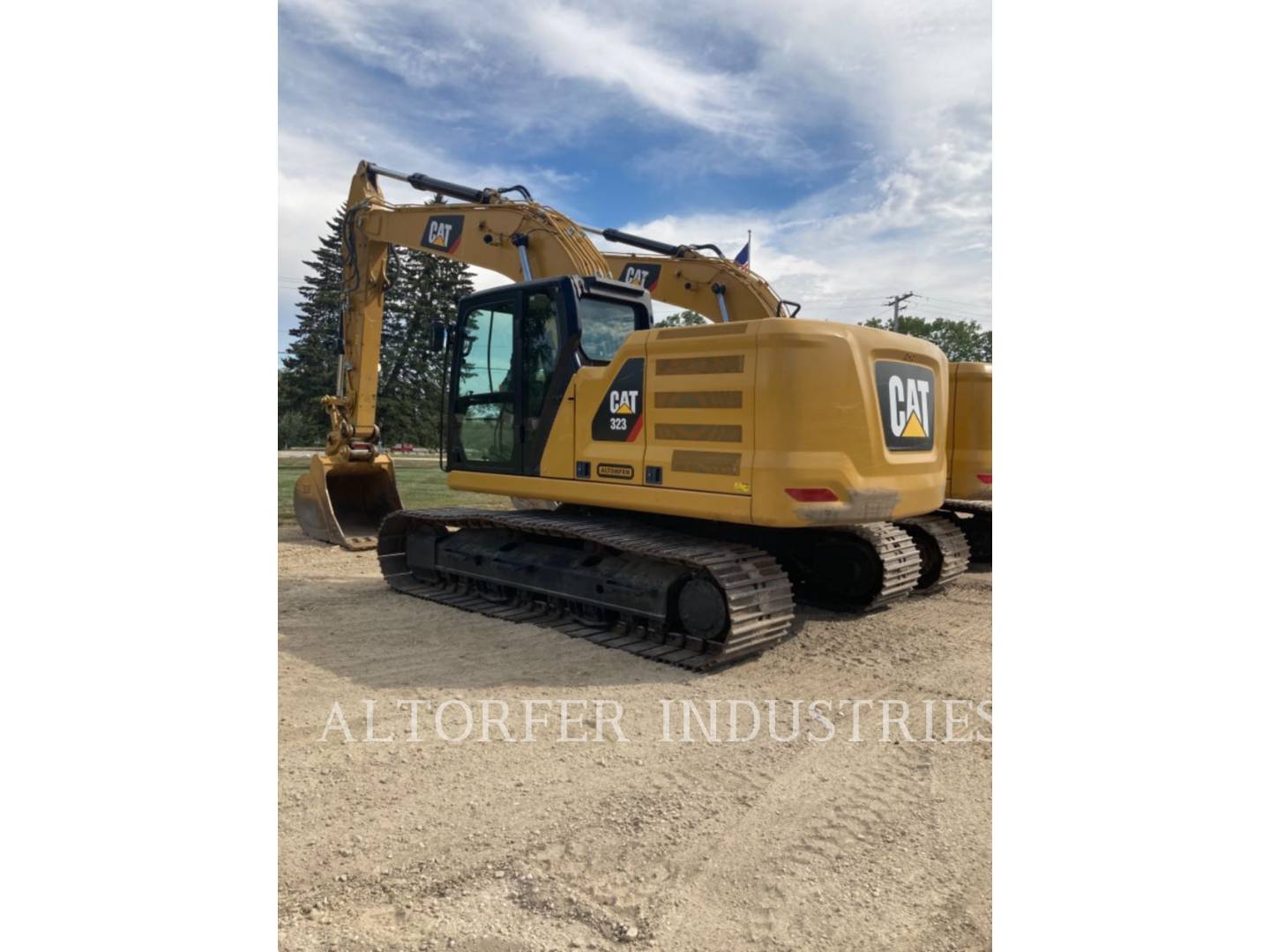 2019 Caterpillar 323-07 TH Excavator