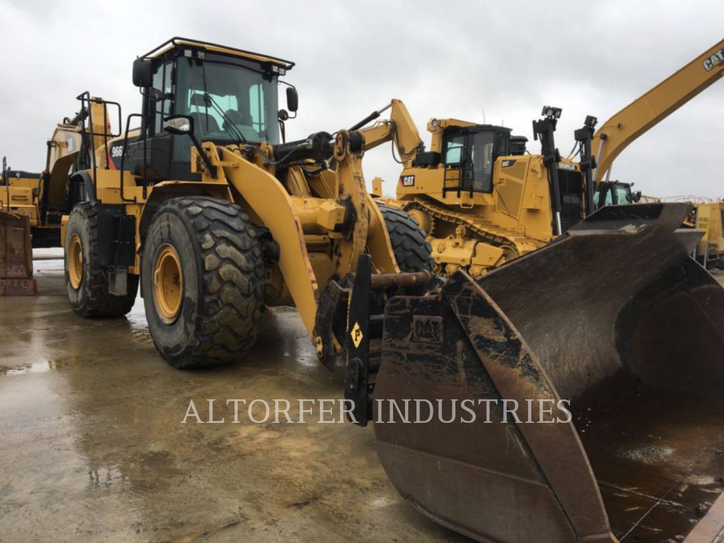 2011 Caterpillar 966K Wheel Loader