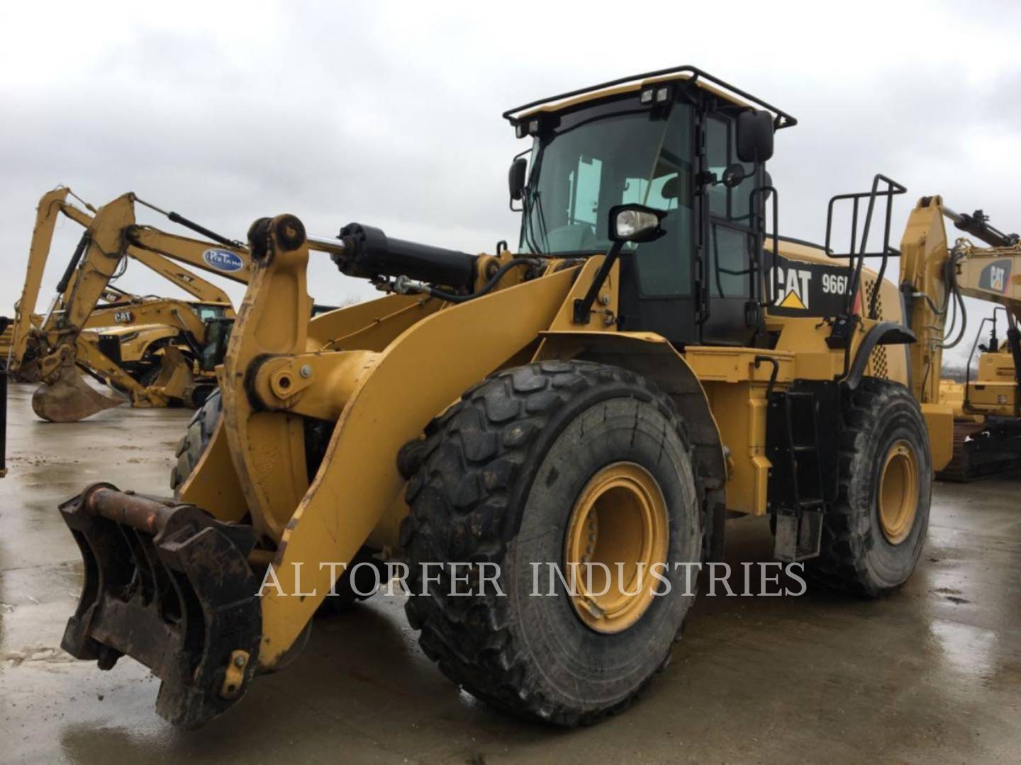 2011 Caterpillar 966K Wheel Loader