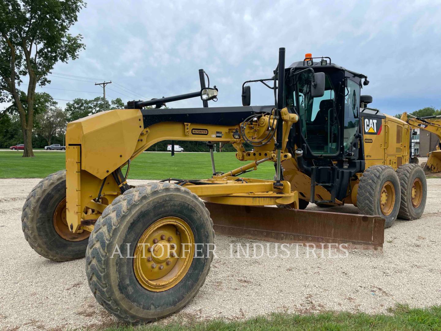 2013 Caterpillar 12M2 Grader - Road