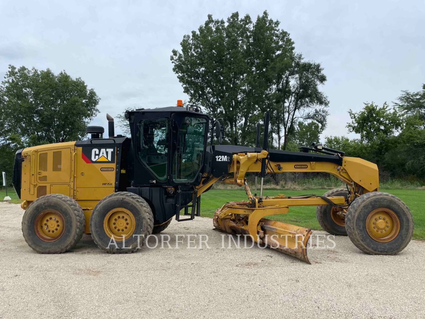 2013 Caterpillar 12M2 Grader - Road