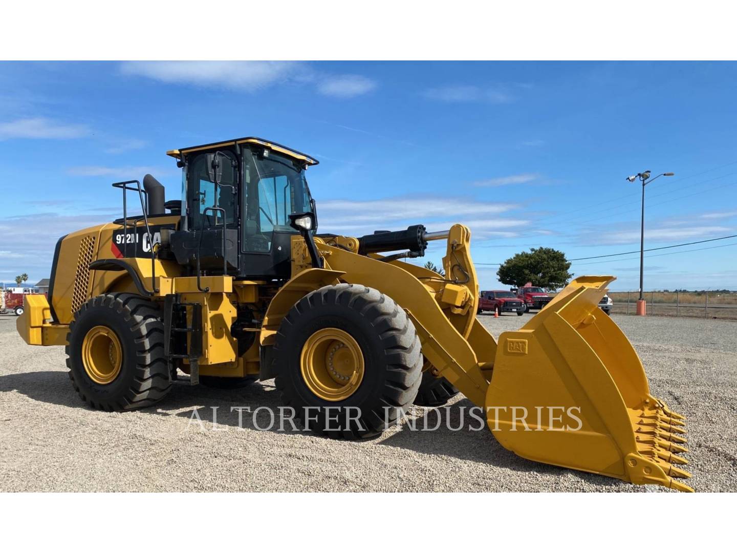 2015 Caterpillar 972M Wheel Loader