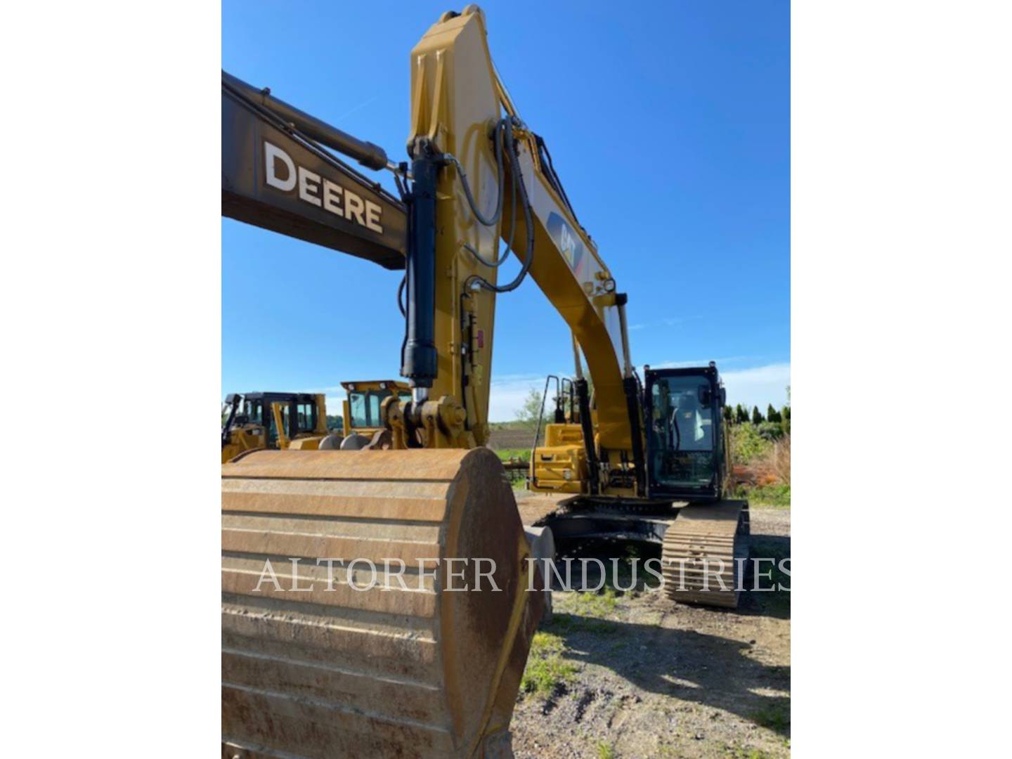 2017 Caterpillar 330FL Excavator