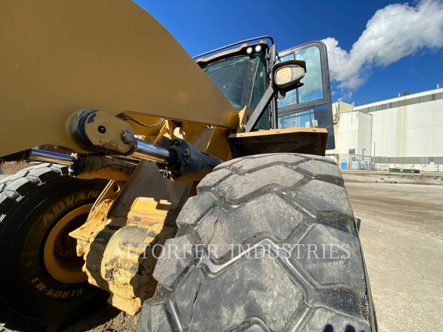 2019 Caterpillar 972M Wheel Loader