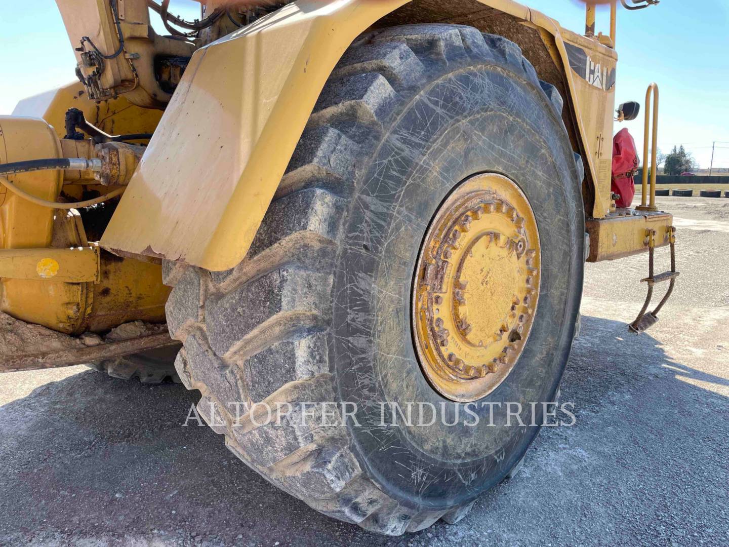 2006 Caterpillar 627G Wheel Tractor