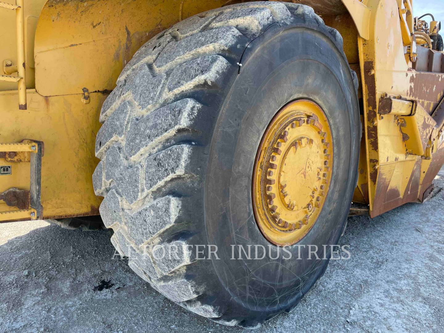 2006 Caterpillar 627G Wheel Tractor