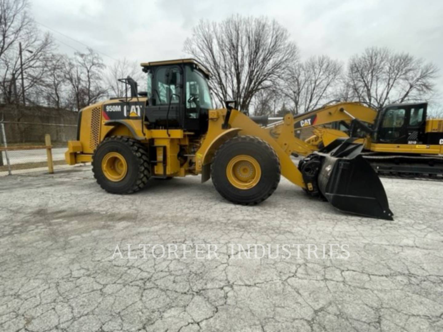 2016 Caterpillar 950M Wheel Loader