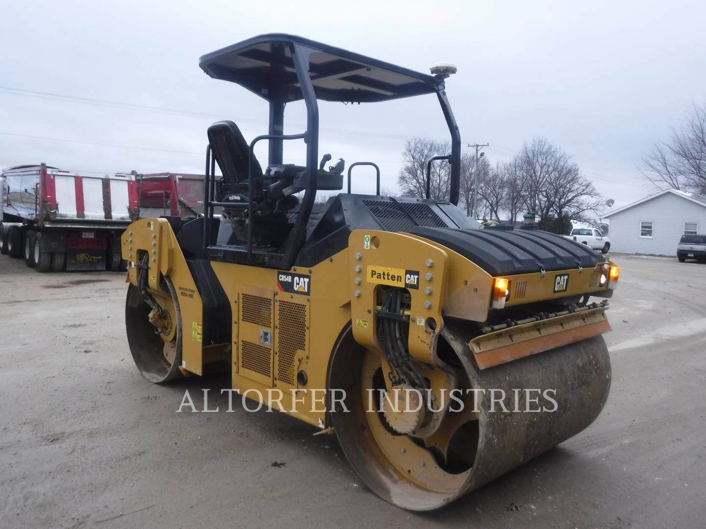 2017 Caterpillar CB54B Vibratory Double