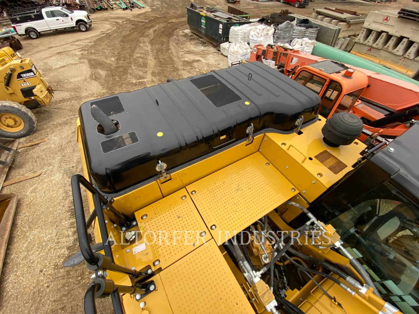 2018 Caterpillar 330FL Excavator