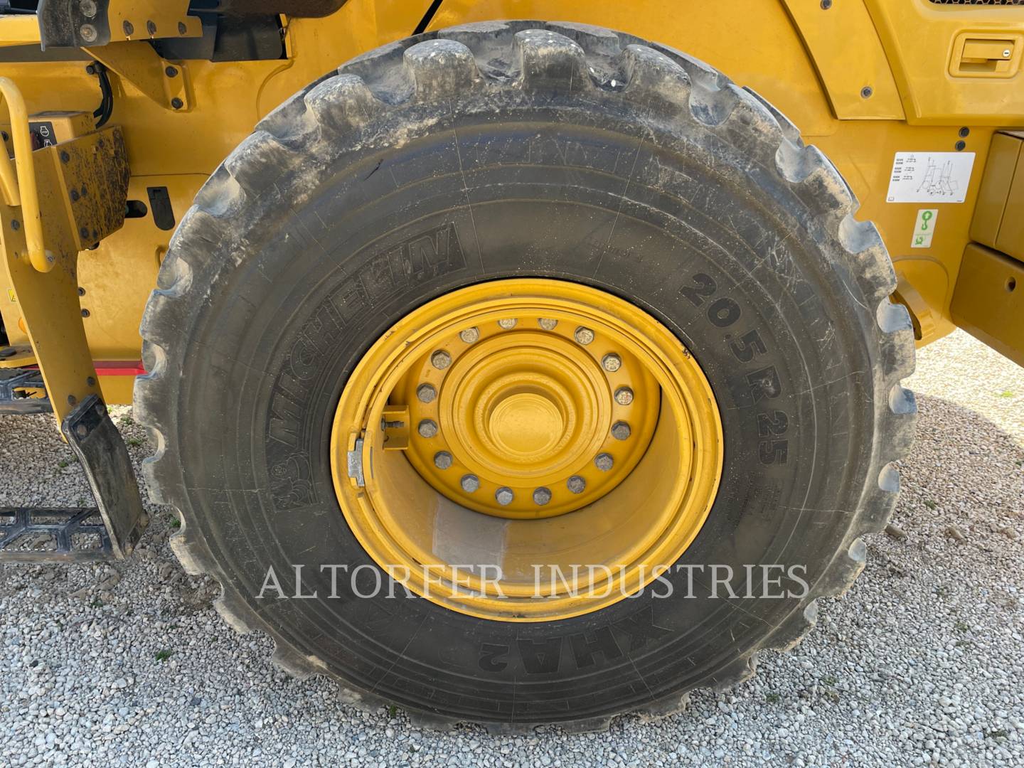 2019 Caterpillar 938M Wheel Loader