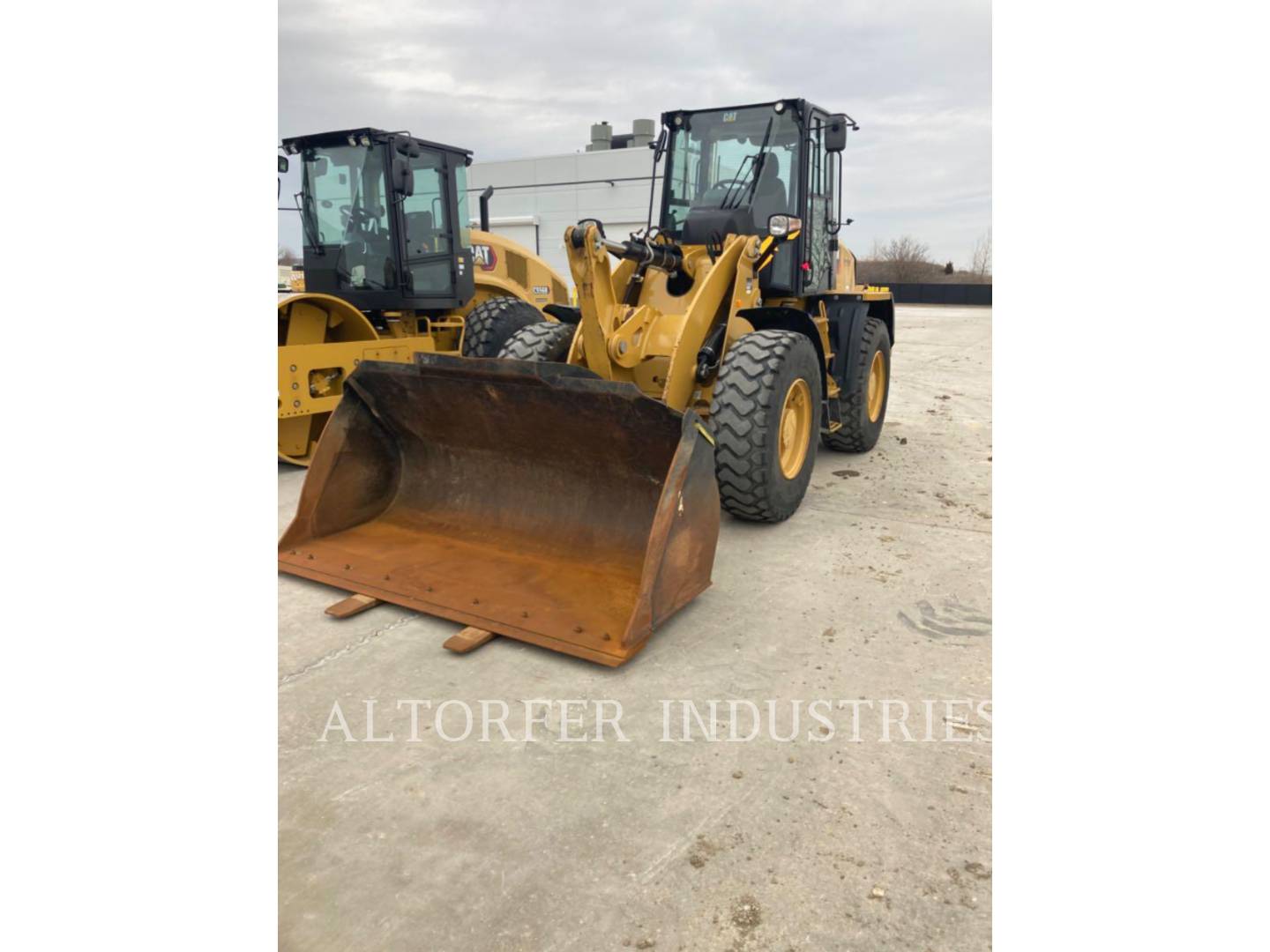 2017 Caterpillar 914M Wheel Loader