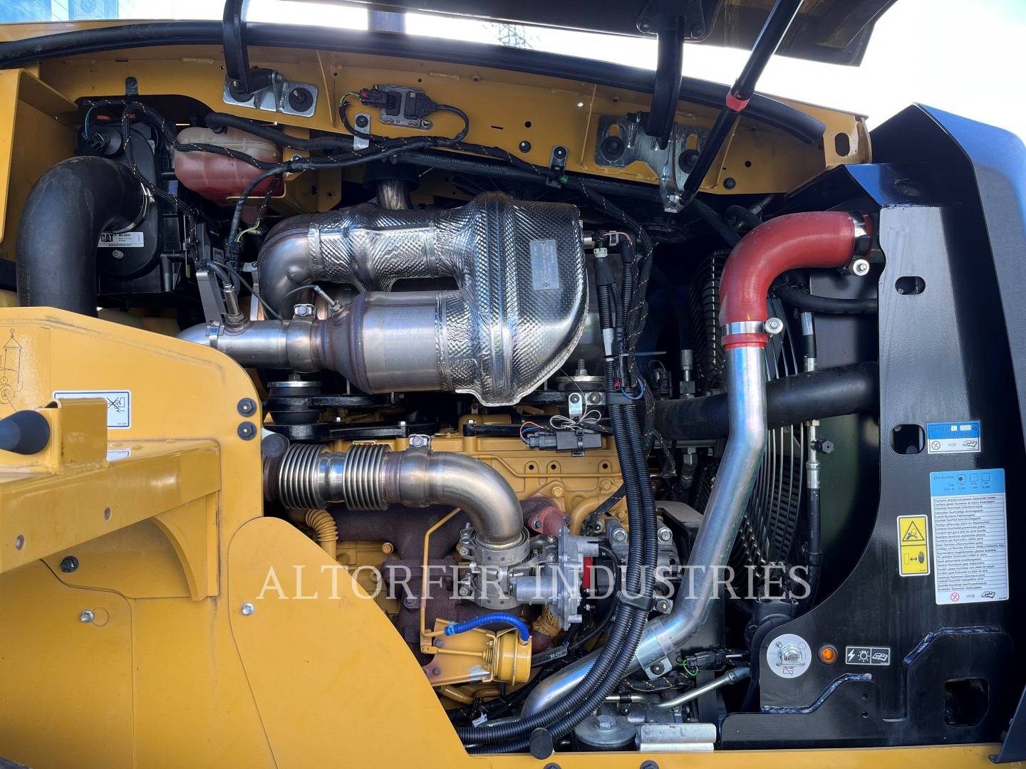 2017 Caterpillar 914M Wheel Loader