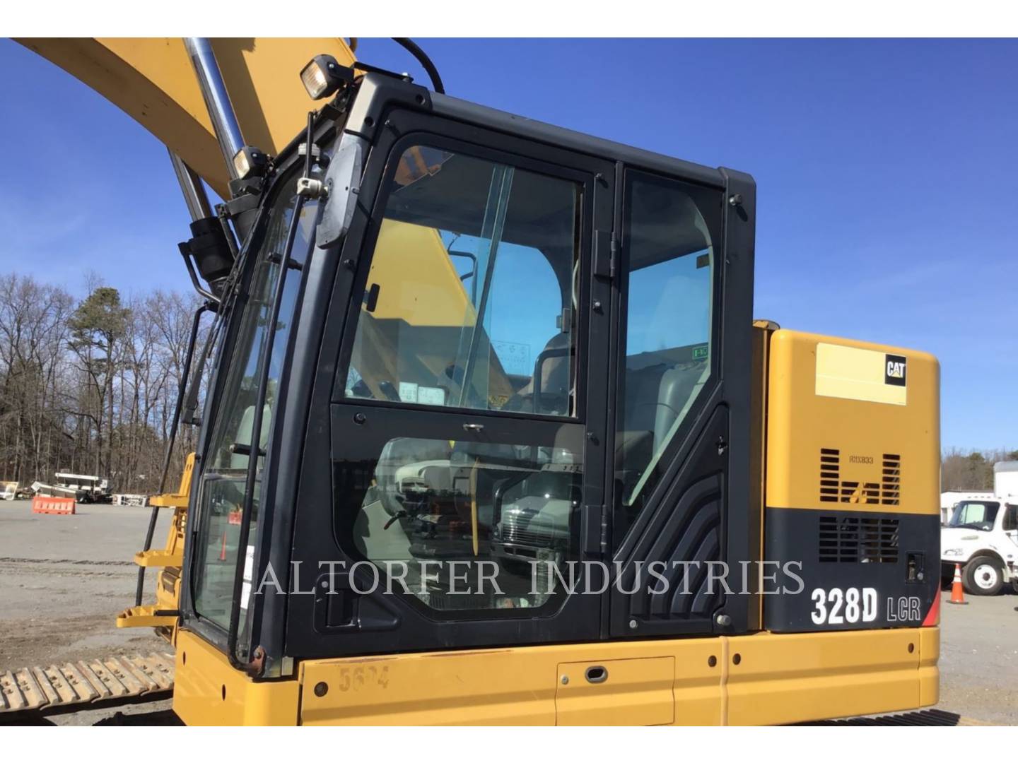 2014 Caterpillar 328DL CR Excavator