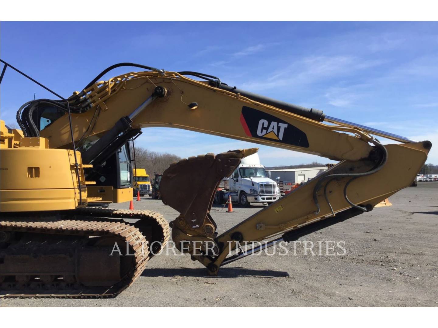 2014 Caterpillar 328DL CR Excavator