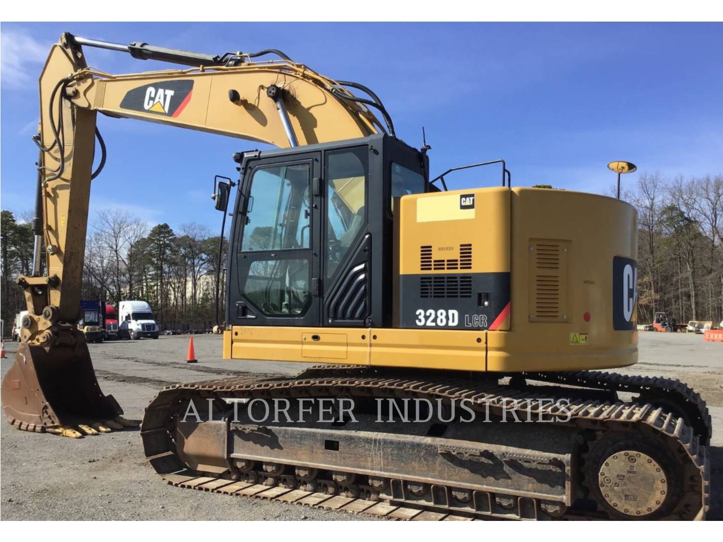 2014 Caterpillar 328DL CR Excavator