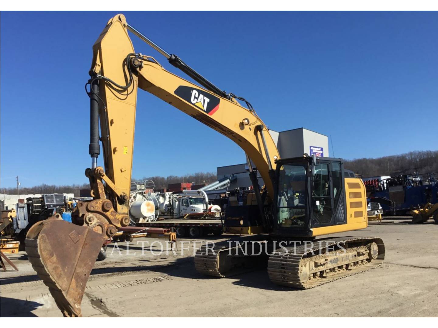 2016 Caterpillar 320EL RR Excavator