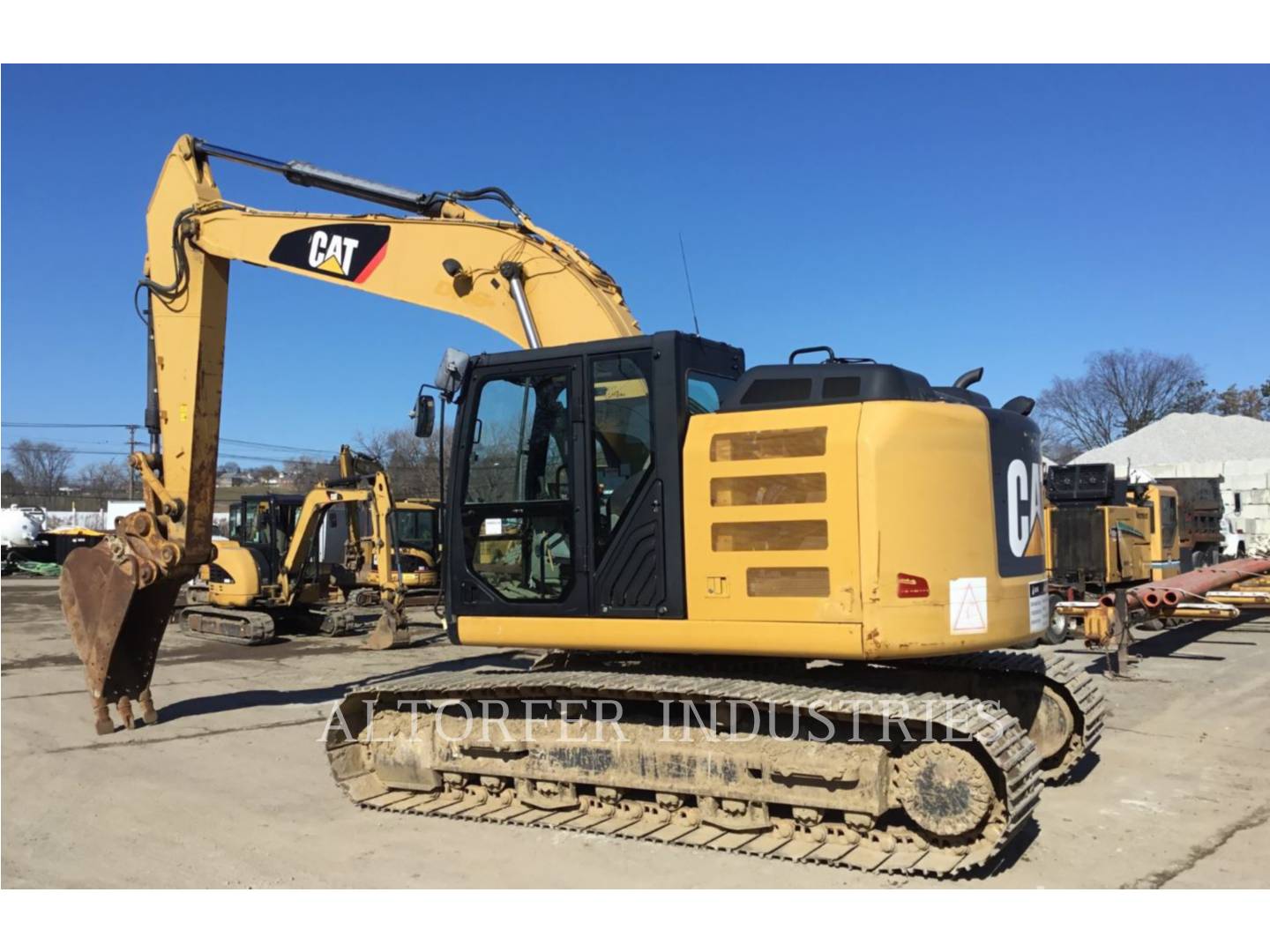 2016 Caterpillar 320EL RR Excavator