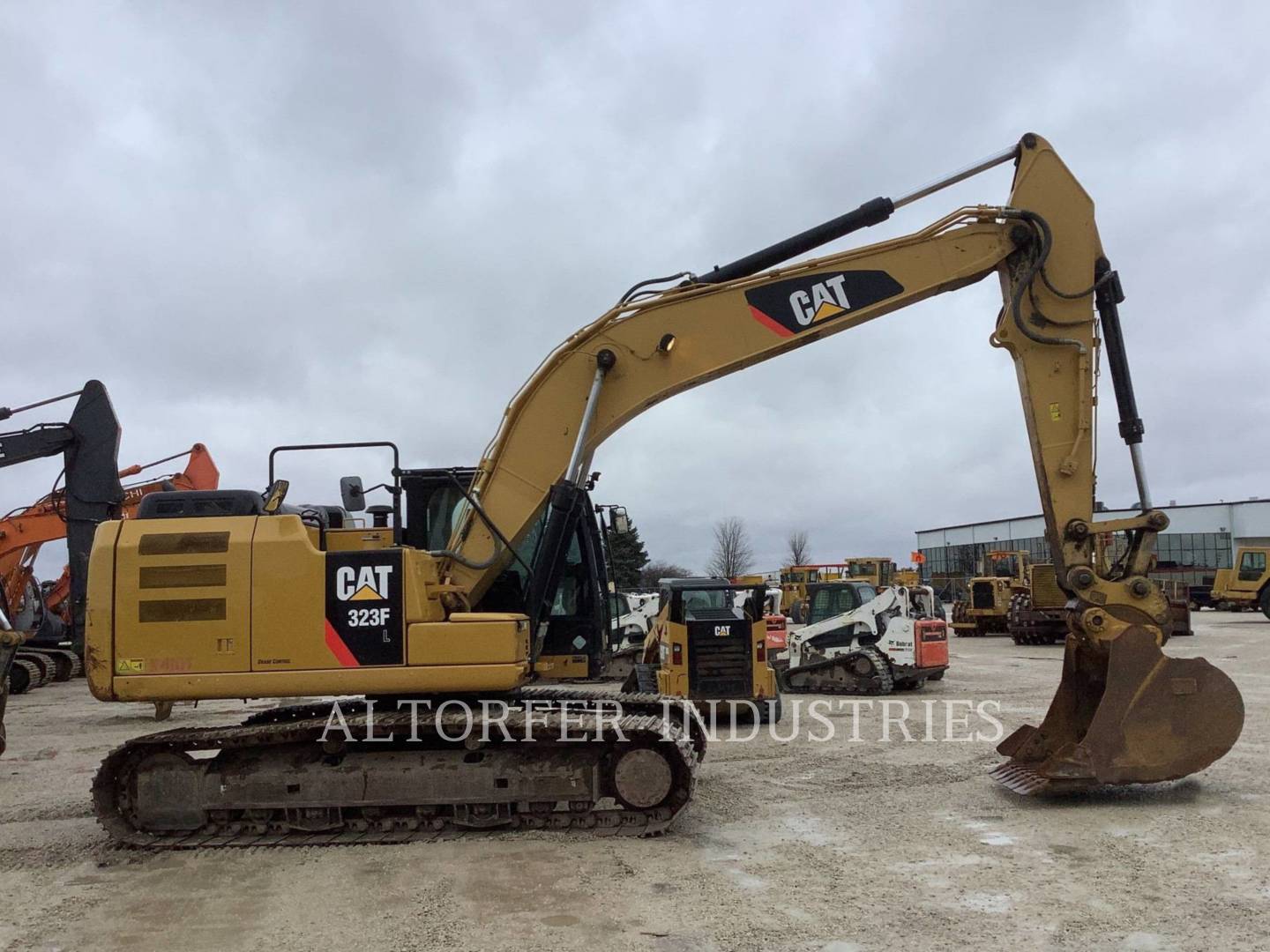 2015 Caterpillar 323FL Excavator