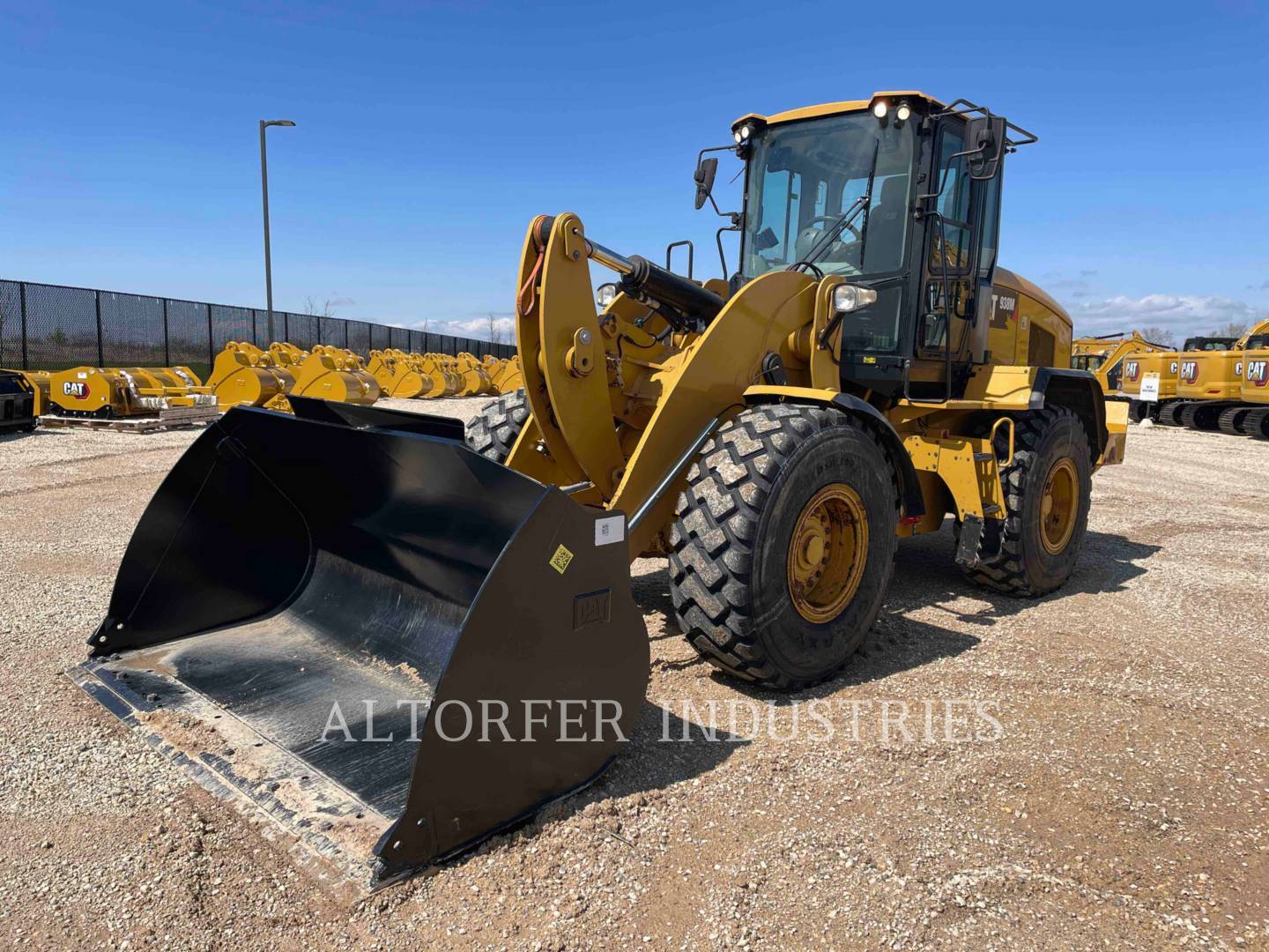 2017 Caterpillar 938M Tractor