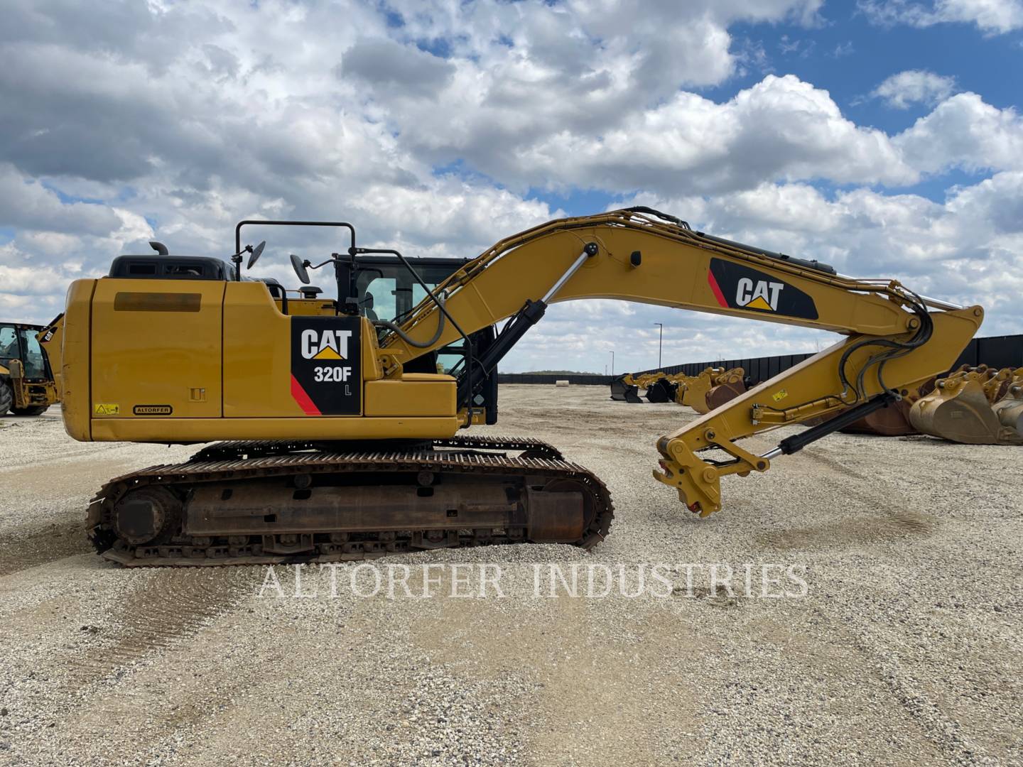 2017 Caterpillar 320FL Excavator