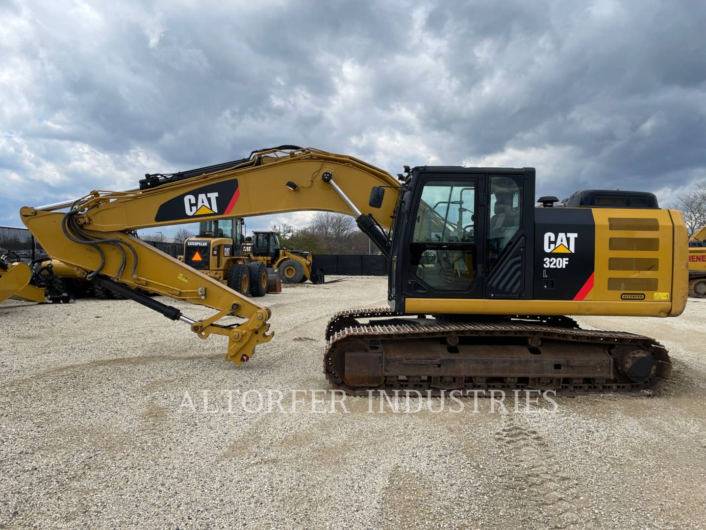 2017 Caterpillar 320FL Excavator