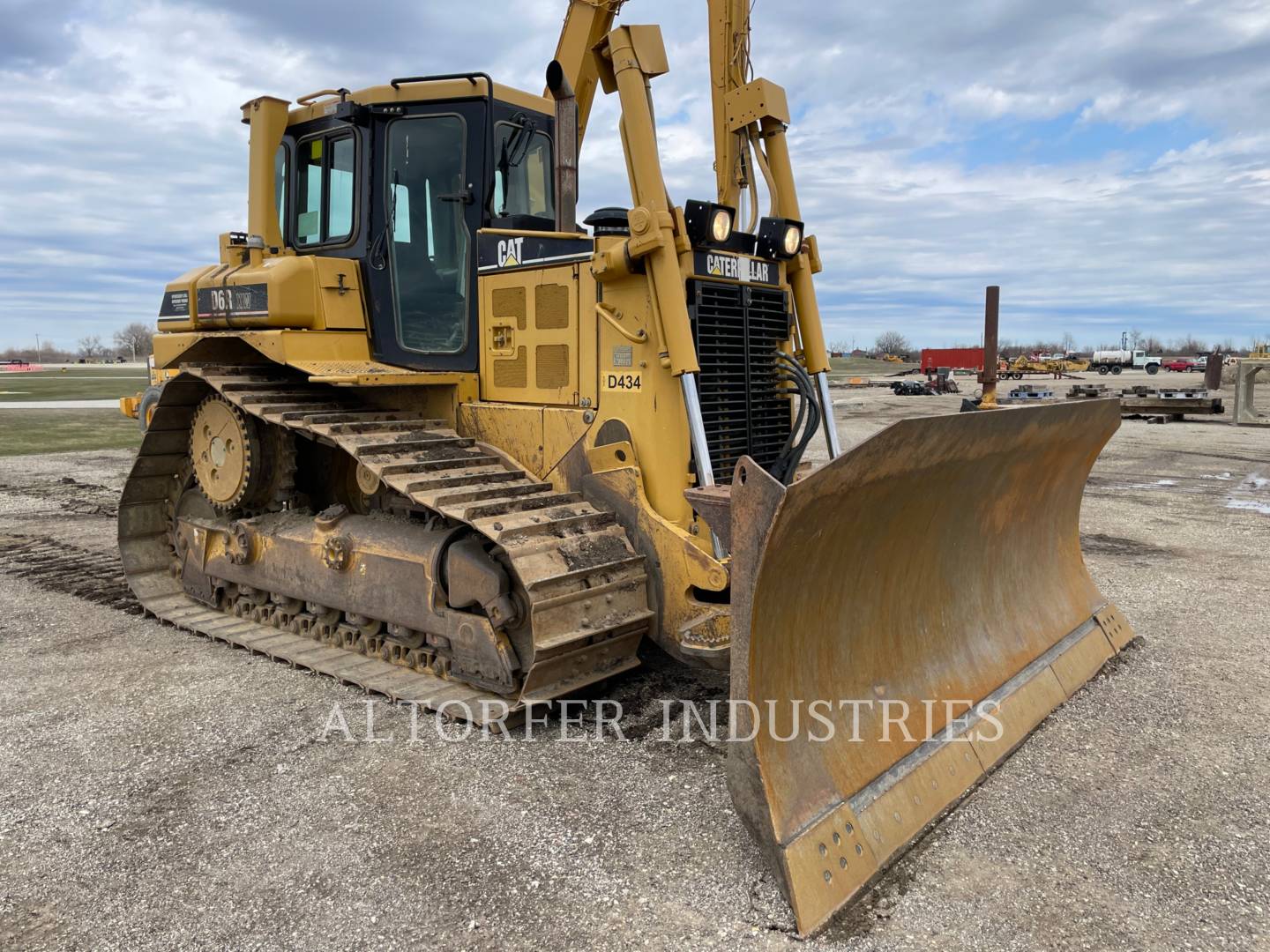 2004 Caterpillar D6R XW AIR Dozer