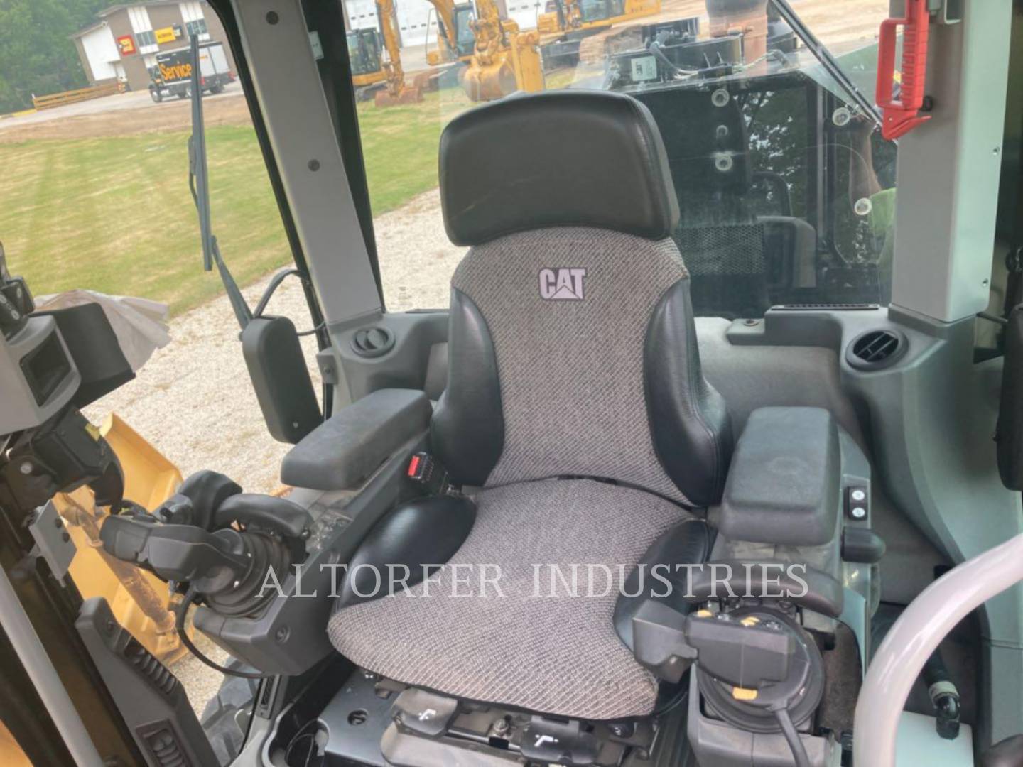 2016 Caterpillar 140M3AWD Grader - Road