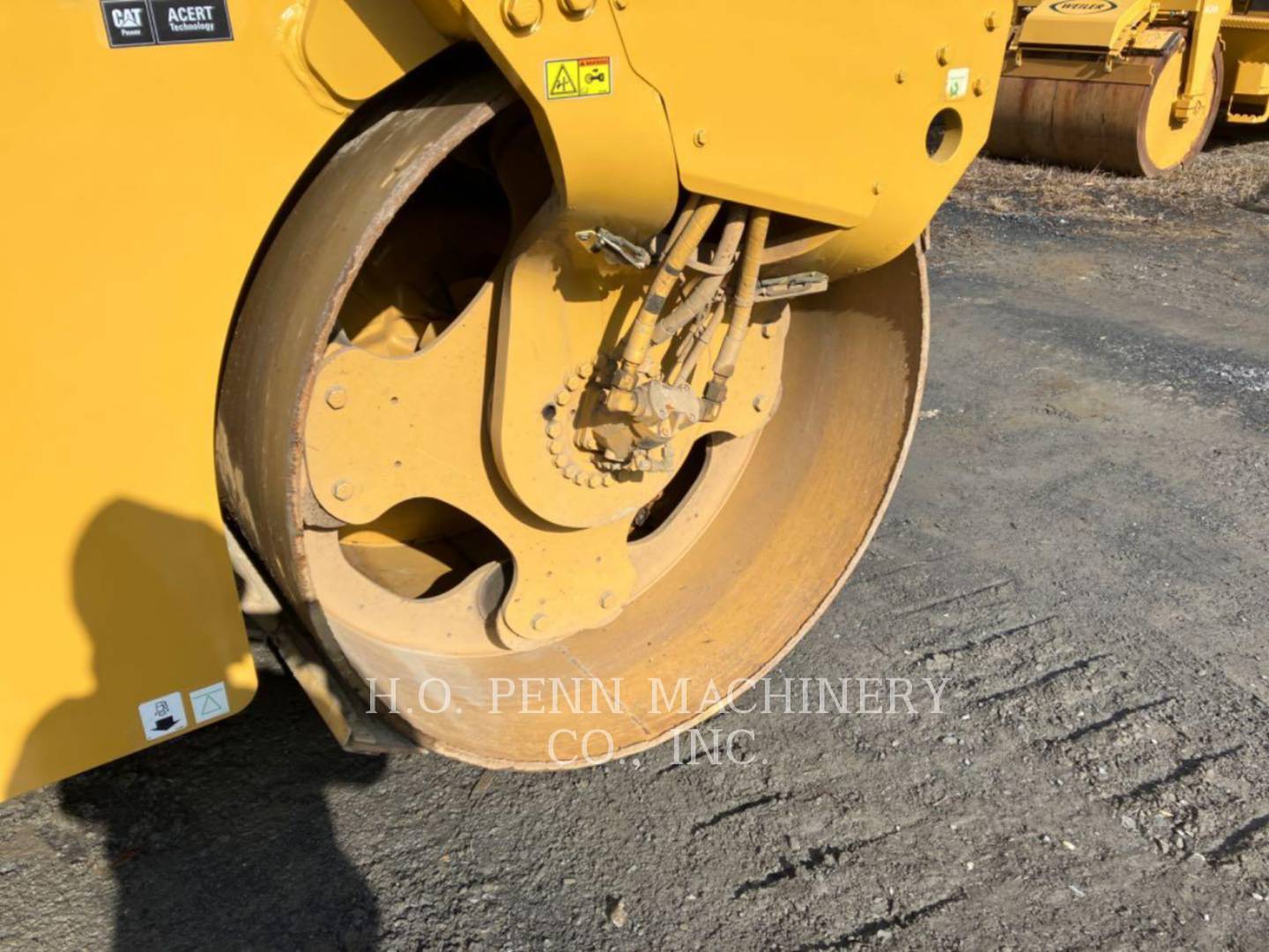 2013 Caterpillar CB54 Vibratory Double