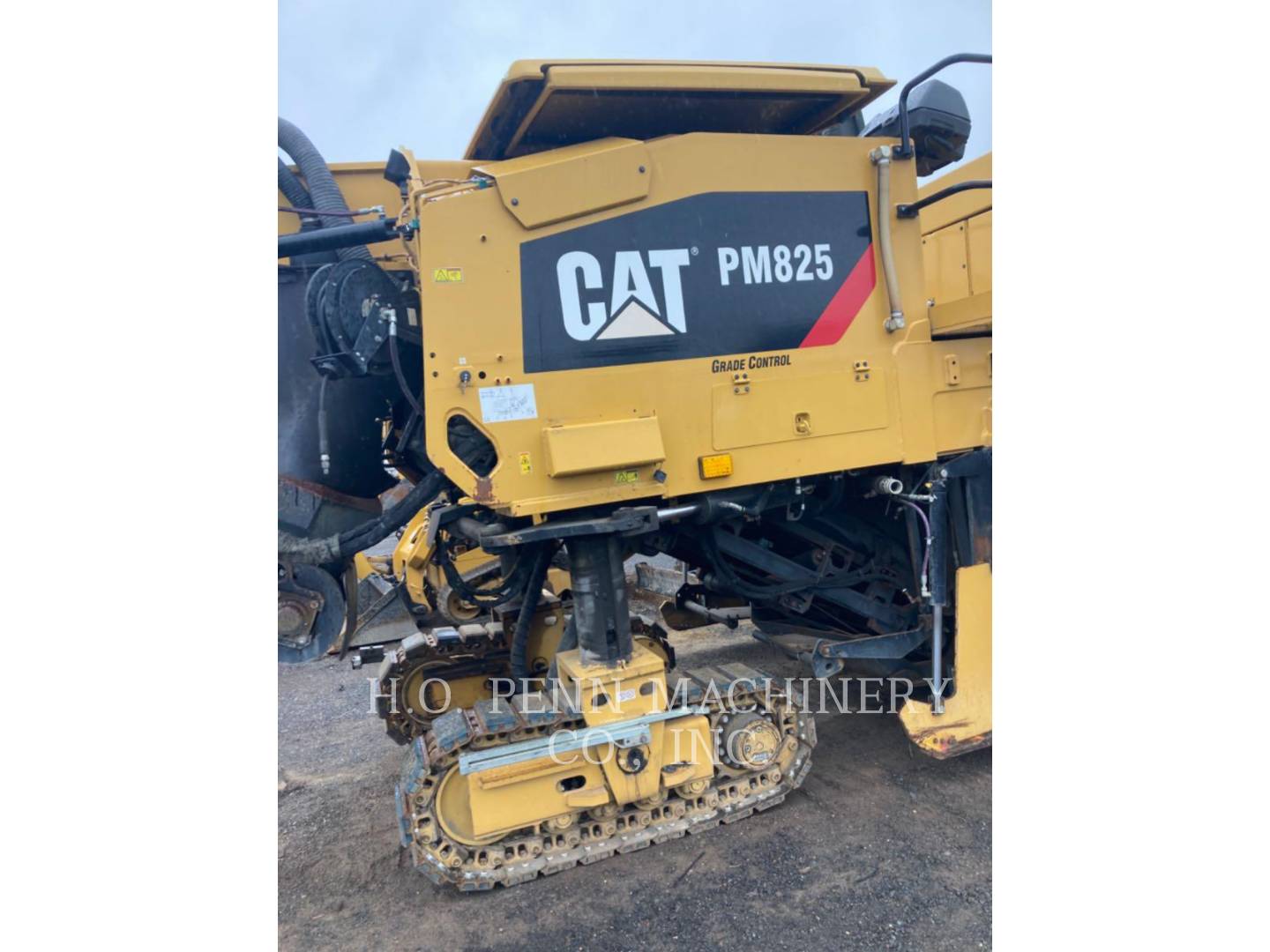 2019 Caterpillar PM 825 Cold Planer