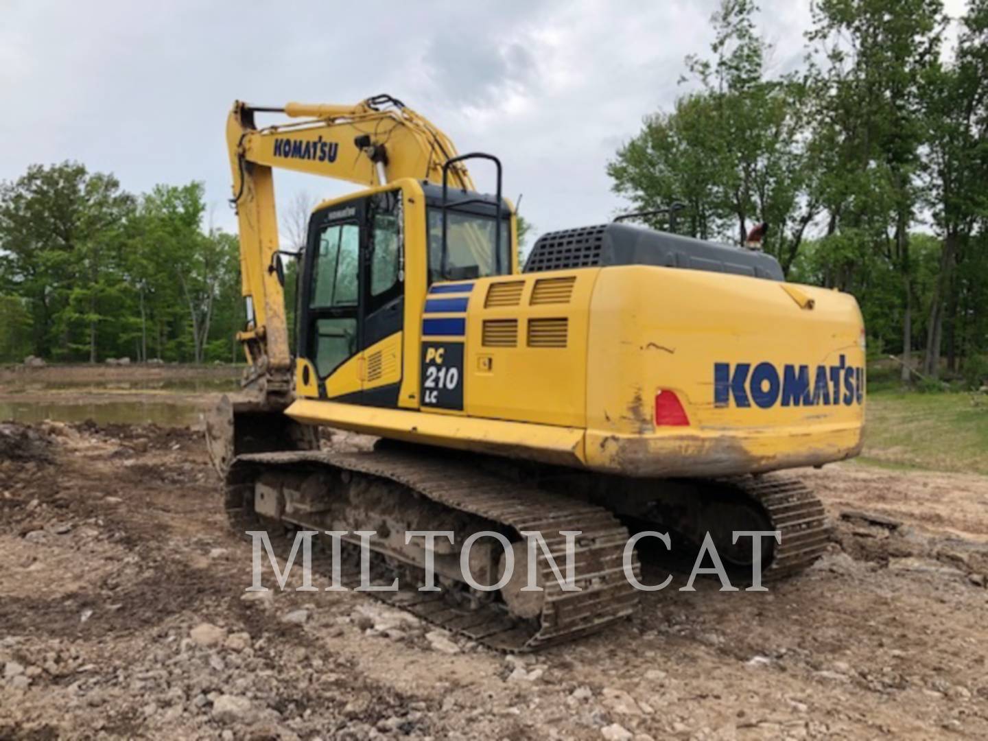 2015 Komatsu PC210LC-10 Excavator