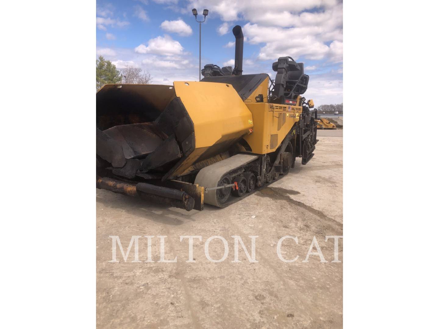 2015 Caterpillar AP1055F Paver