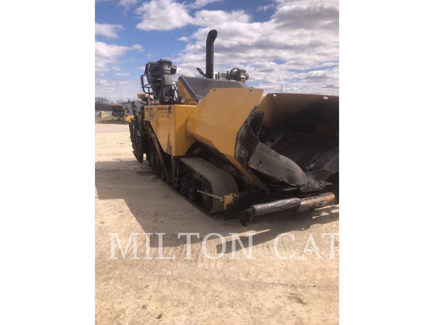 2015 Caterpillar AP1055F Paver