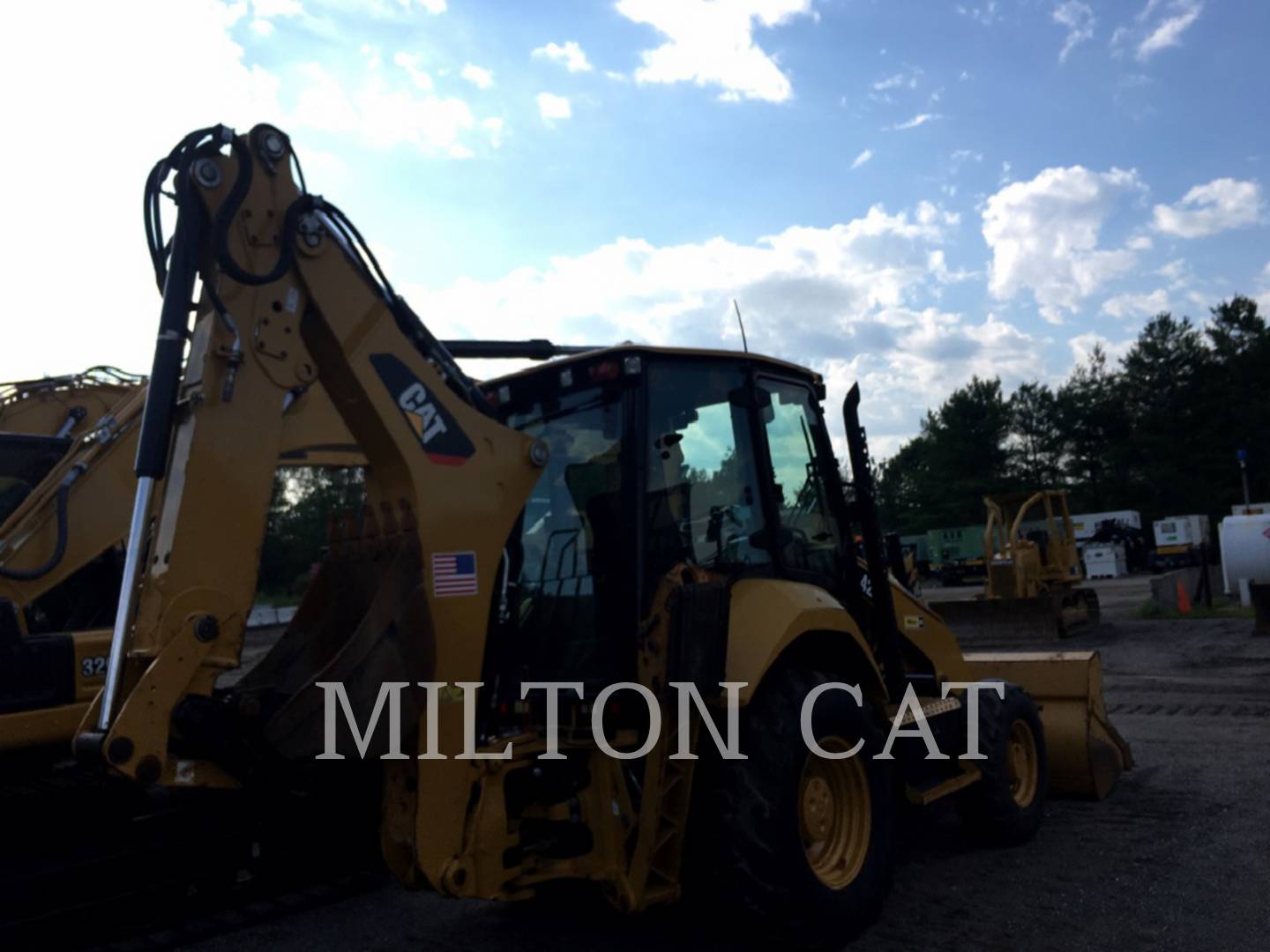 2015 Caterpillar 420F 2 ST Tractor Loader Backhoe