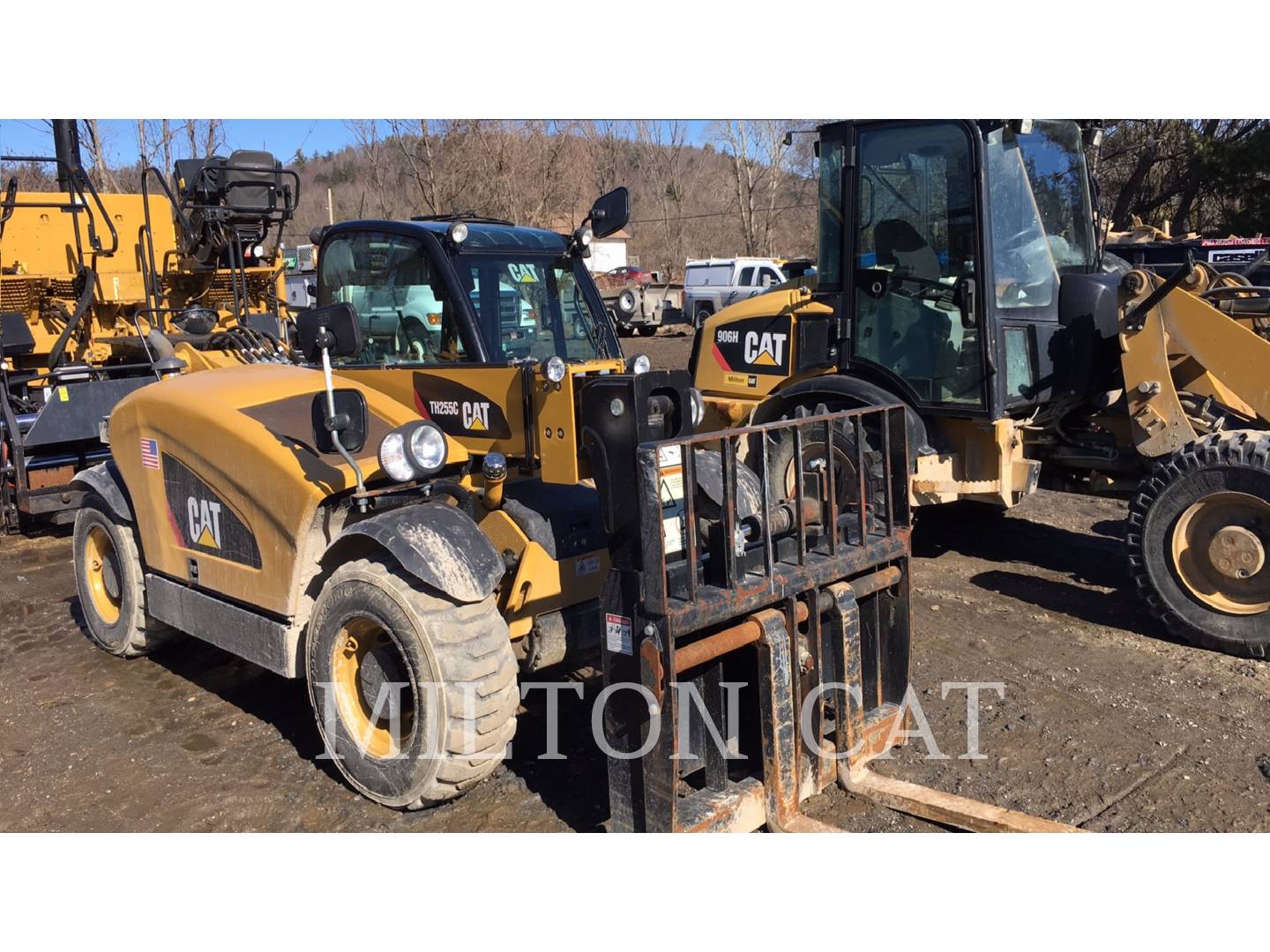 2014 Caterpillar TH255C TeleHandler