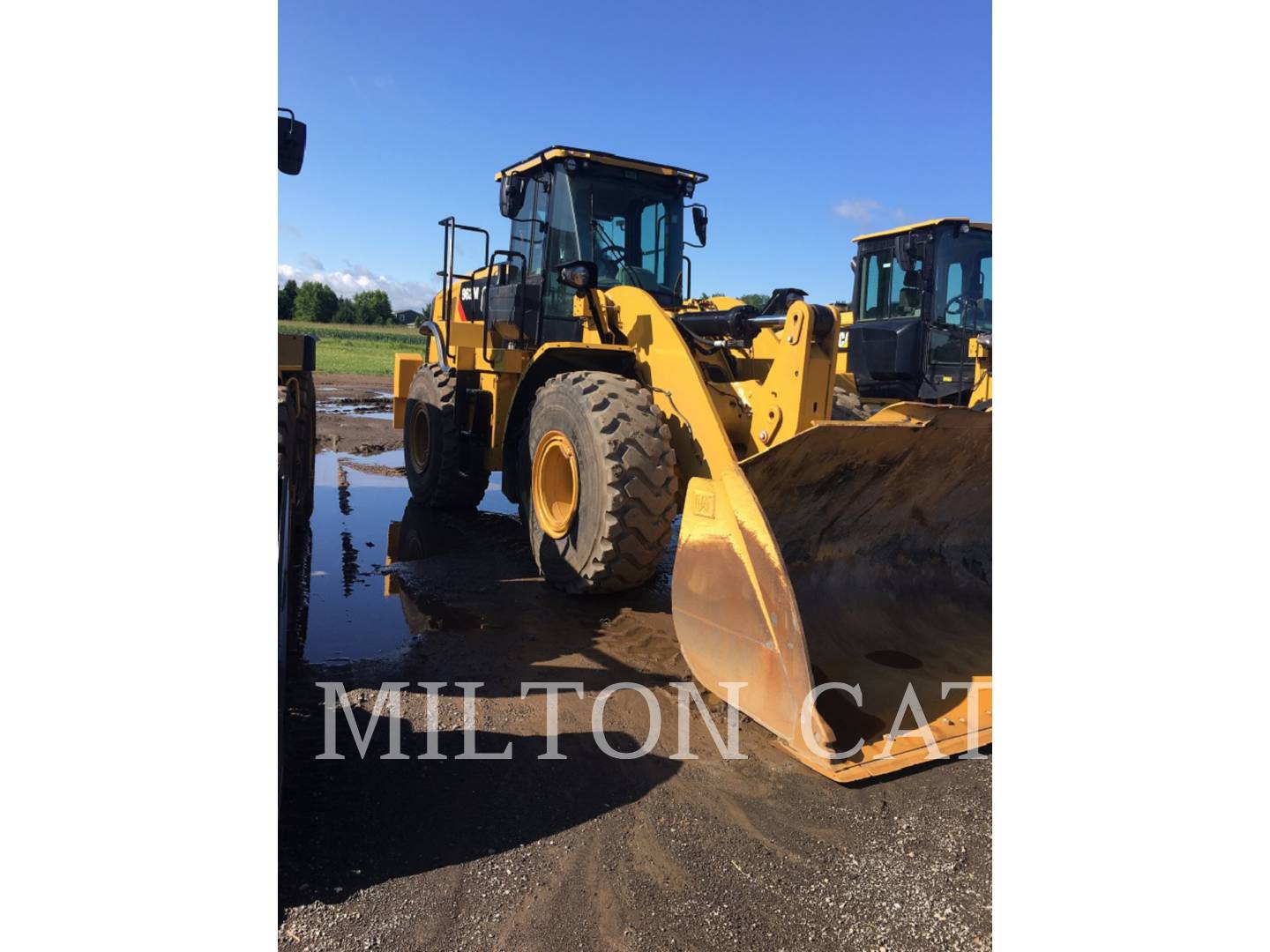 2018 Caterpillar 962M Wheel Loader