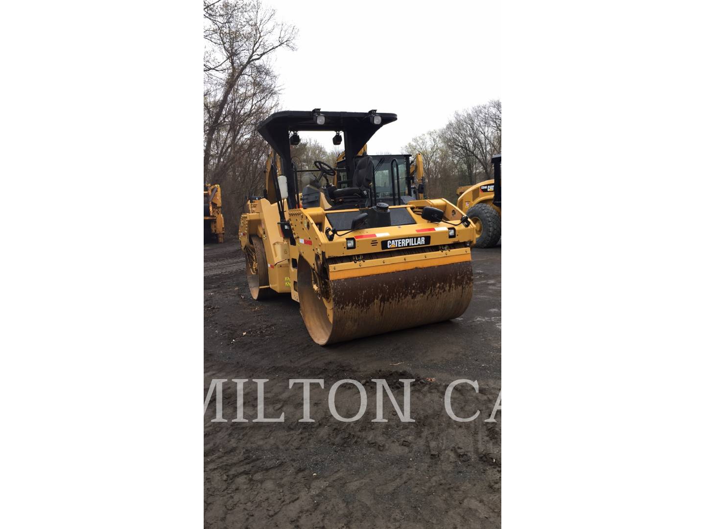 2013 Caterpillar CB54 XW Compactor