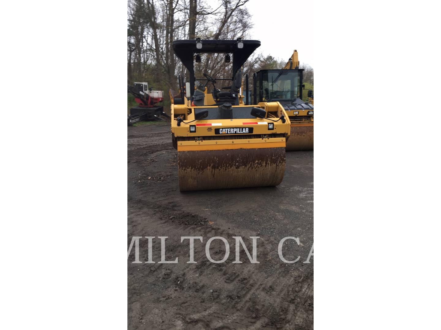 2013 Caterpillar CB54 XW Compactor