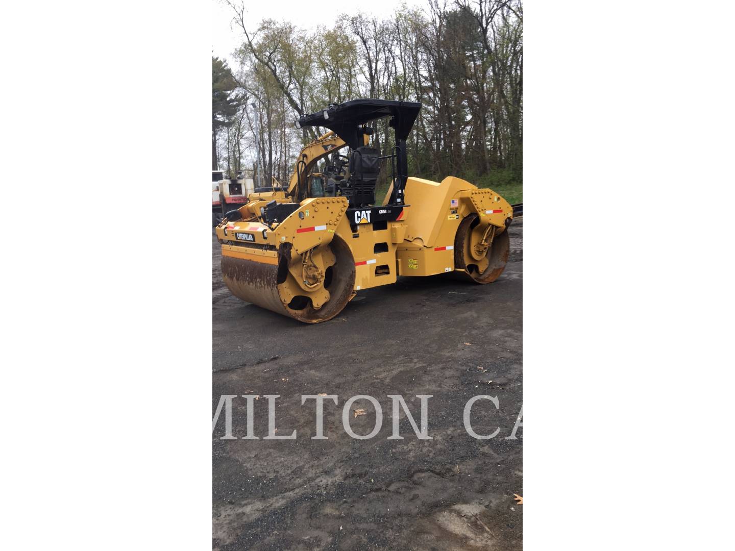 2013 Caterpillar CB54 XW Compactor