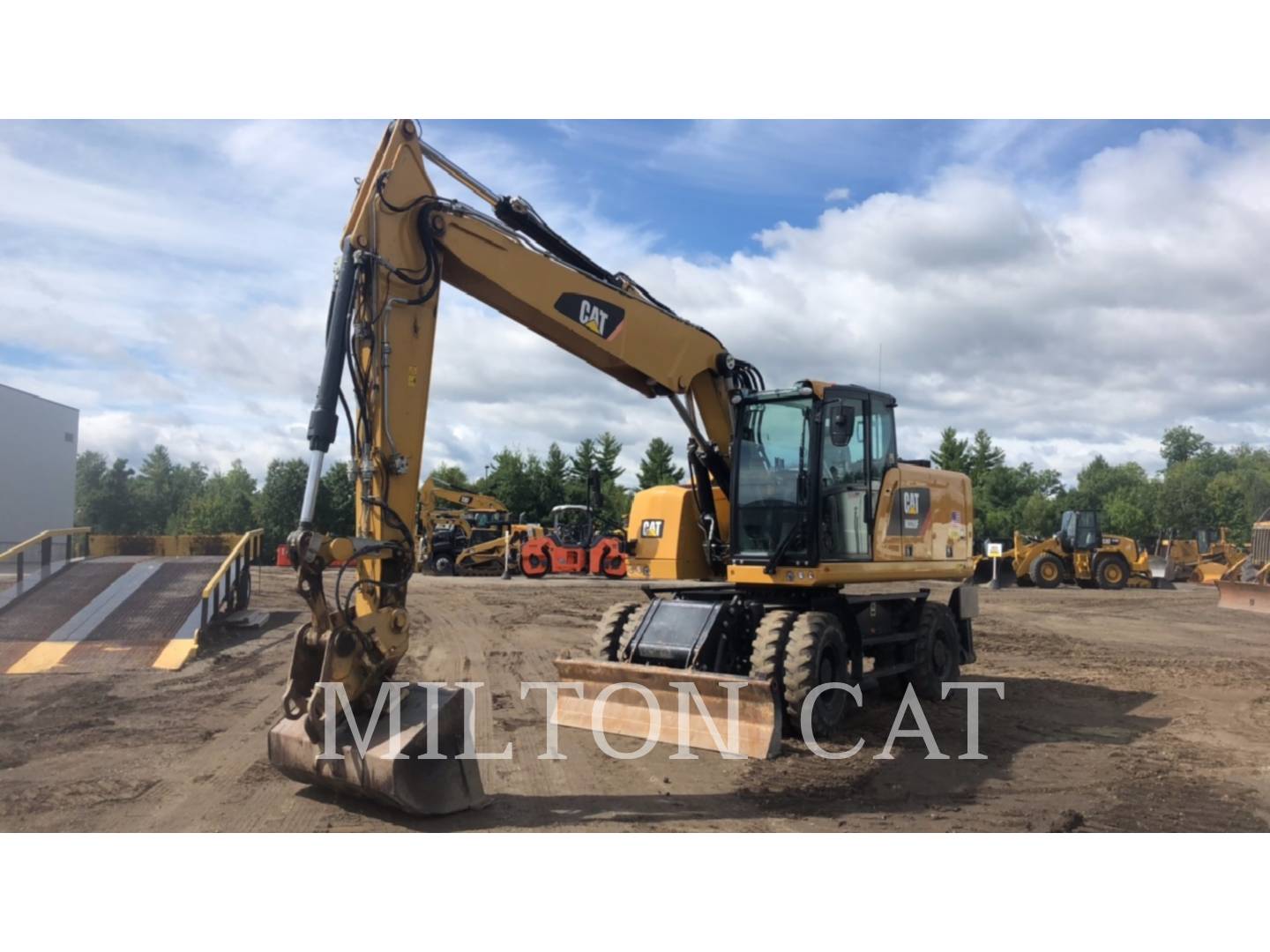 2016 Caterpillar M320F Excavator