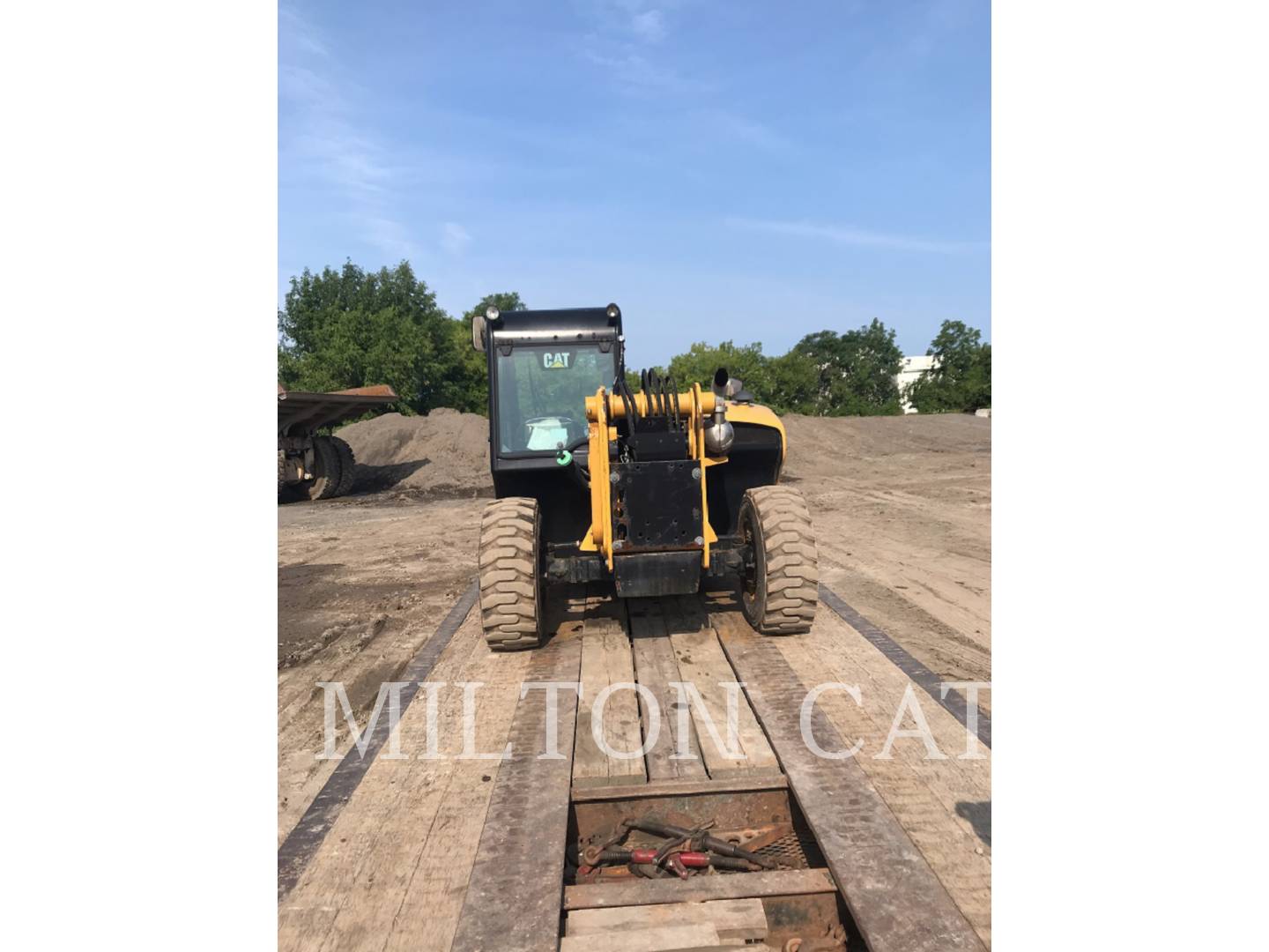 2014 Caterpillar TH255 TeleHandler