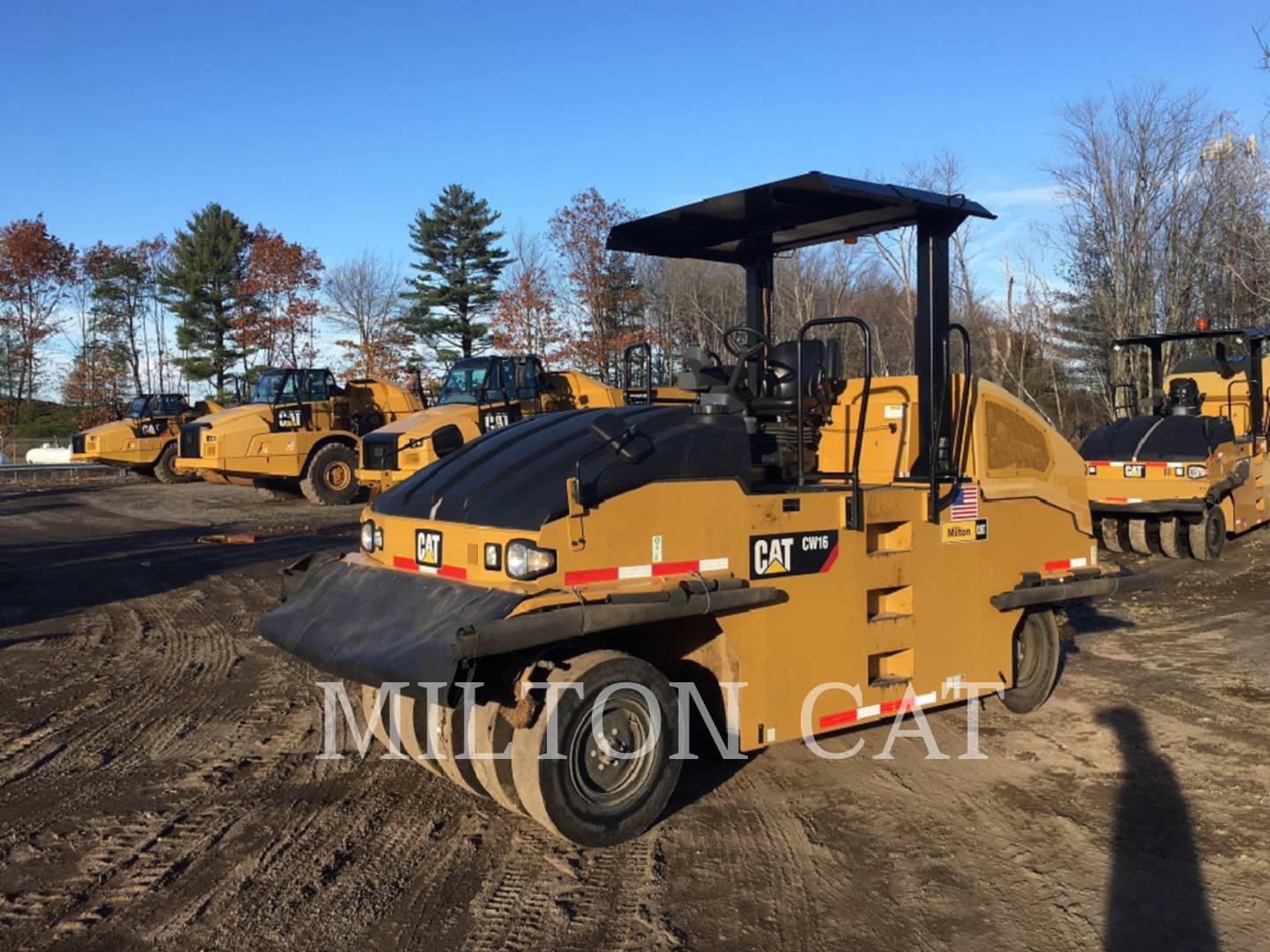 2017 Caterpillar CW16 Compactor